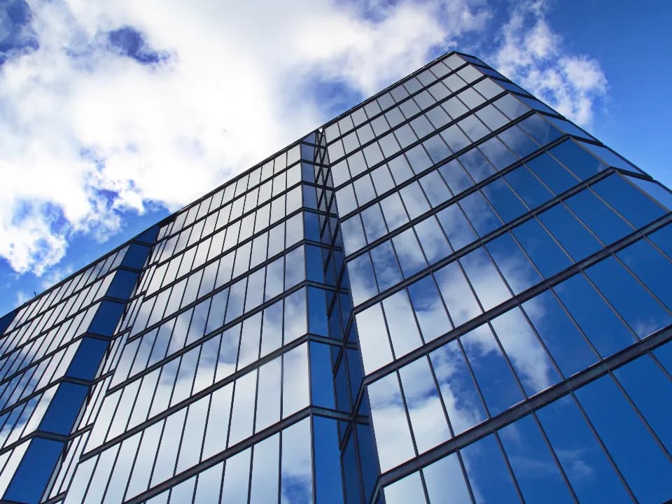 Modern office architecture reflecting VNIS Investment's international advisory infrastructure