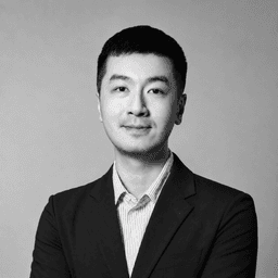 Alex Nguyễn, MBA